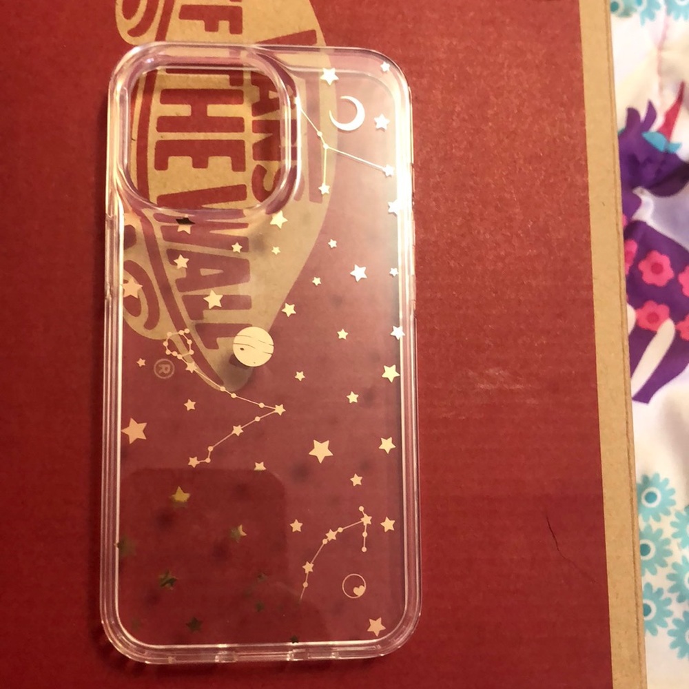 iphone 13 pro case and screen protector
